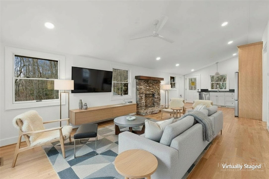 212 Chinkapin Ridge Property Photo 5