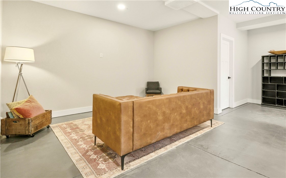 4374 Poplar Bluff Drive Property Photo 20