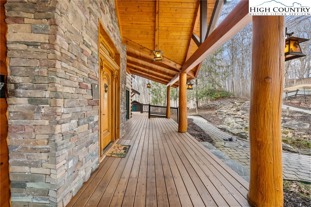 315 Lazy Bear Trail Property Photo 10
