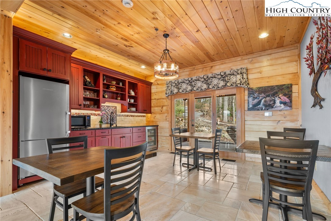 315 Lazy Bear Trail Property Photo 16