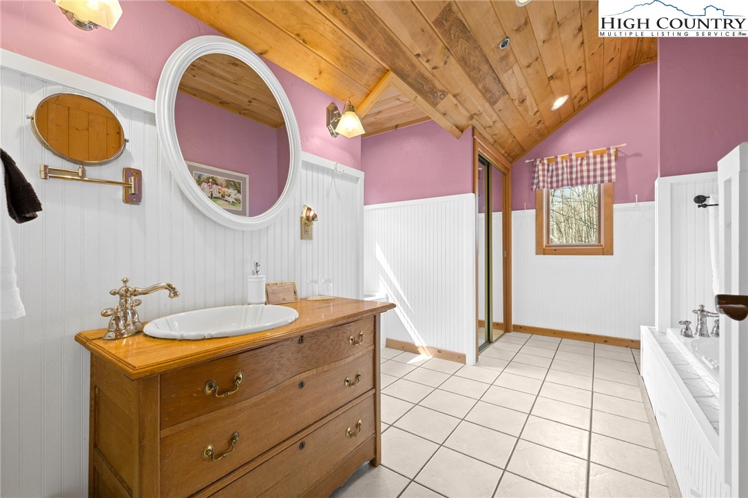 315 Lazy Bear Trail Property Photo 41