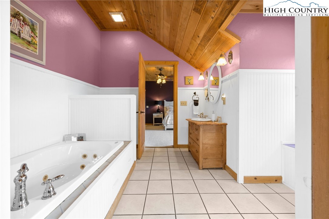 315 Lazy Bear Trail Property Photo 42