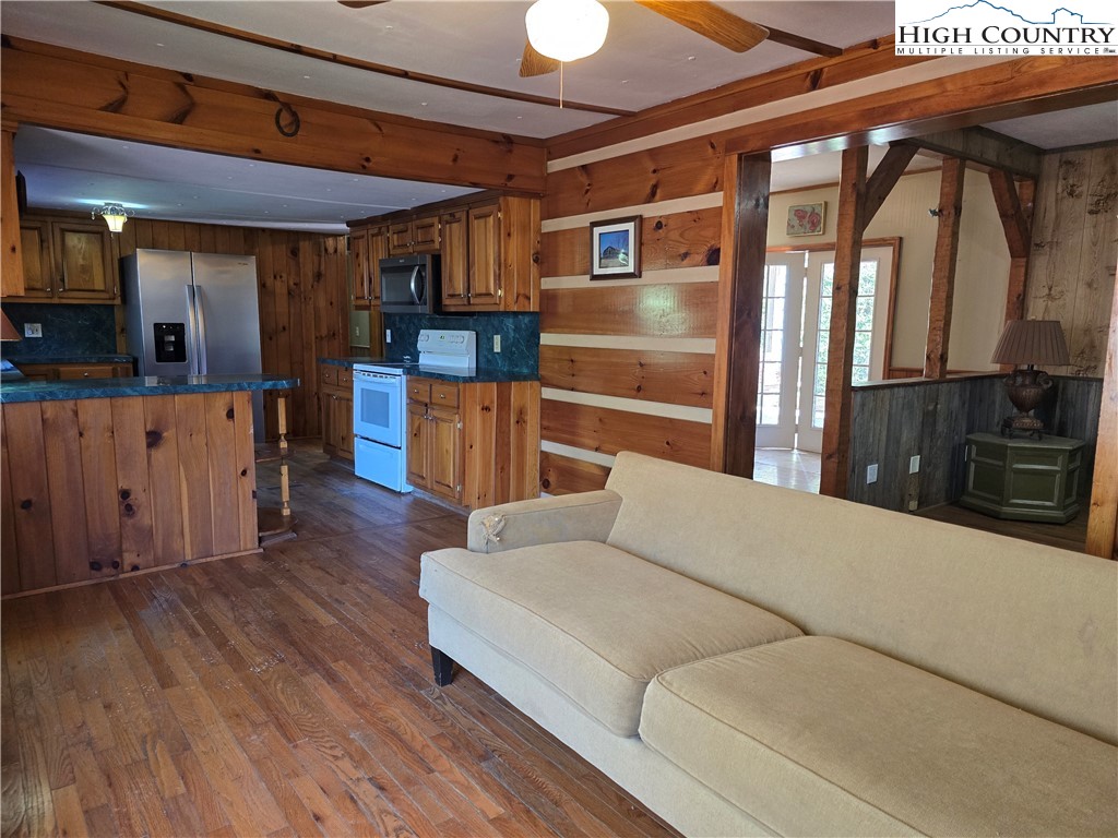 3160 Roundabout Road Property Photo 17