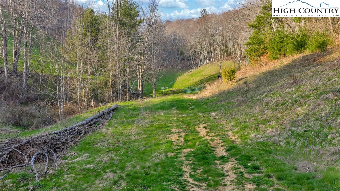 3160 Roundabout Road Property Photo 45