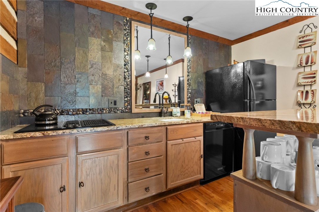 110 Mountain Hearth Drive Property Photo 33