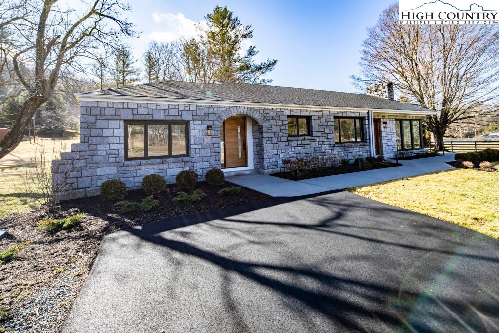 115 Balsam Lane Property Photo 1
