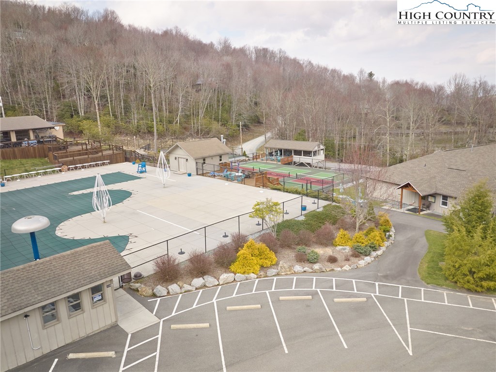 101 Foxgrape Hollow Road Property Photo 21