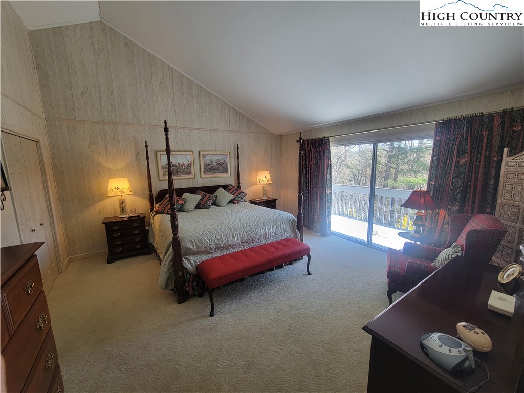 488 Meadow View Road Property Photo 11