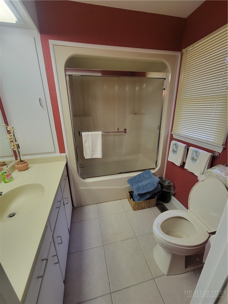 488 Meadow View Road Property Photo 14