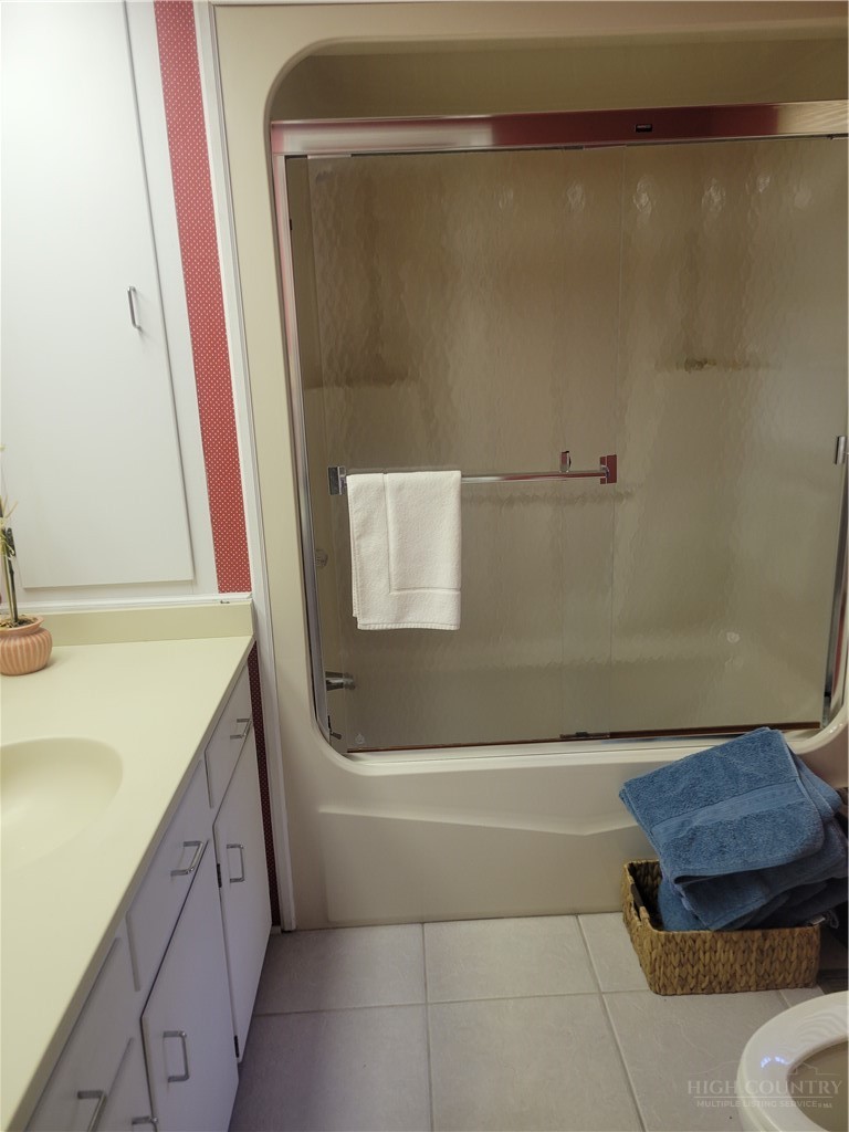 488 Meadow View Road Property Photo 17