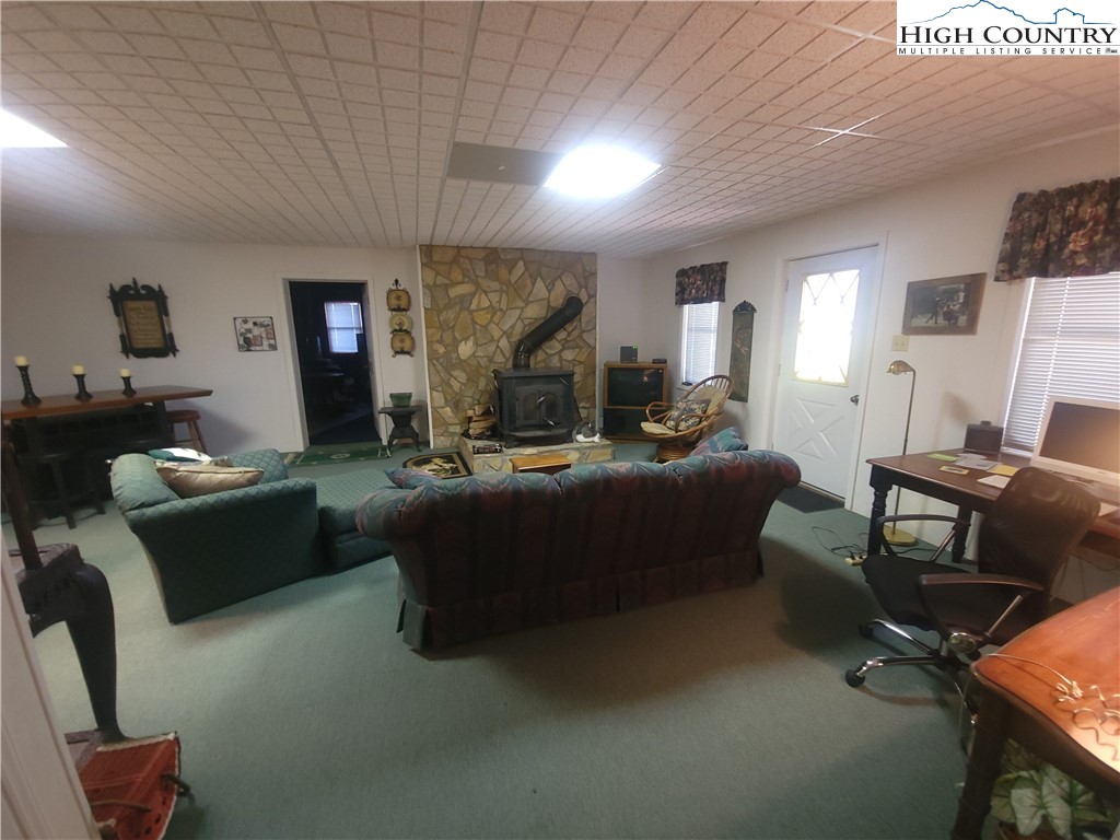488 Meadow View Road Property Photo 18