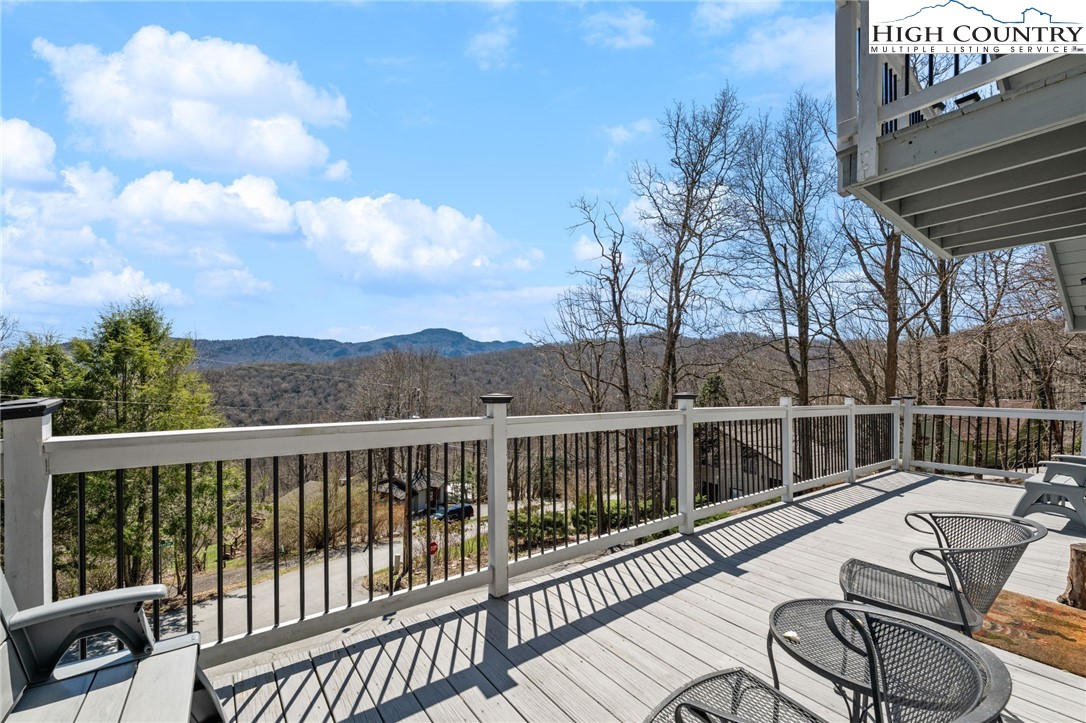 431 Cliffside Lane Property Photo 36