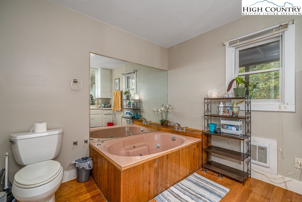 199 Brooker Street Property Photo 23