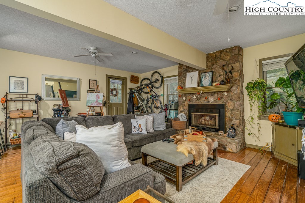 199 Brooker Street Property Photo 33
