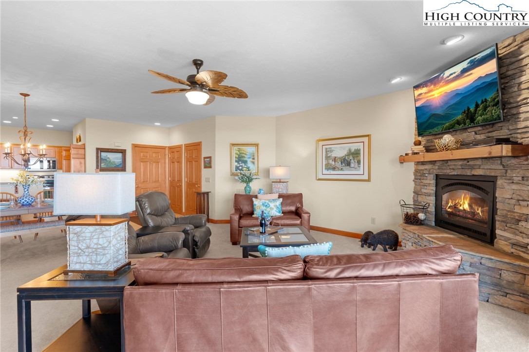 143 Wildflower Ridge 17-d Property Photo 5
