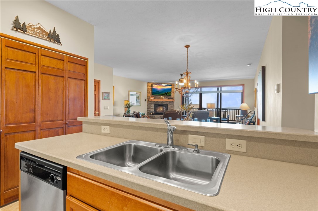 143 Wildflower Ridge 17-d Property Photo 14