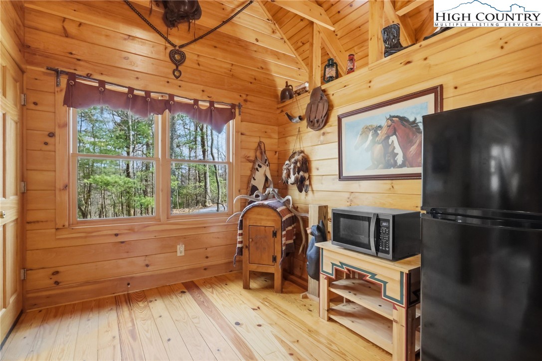 130 Hawkbill Road Property Photo 33