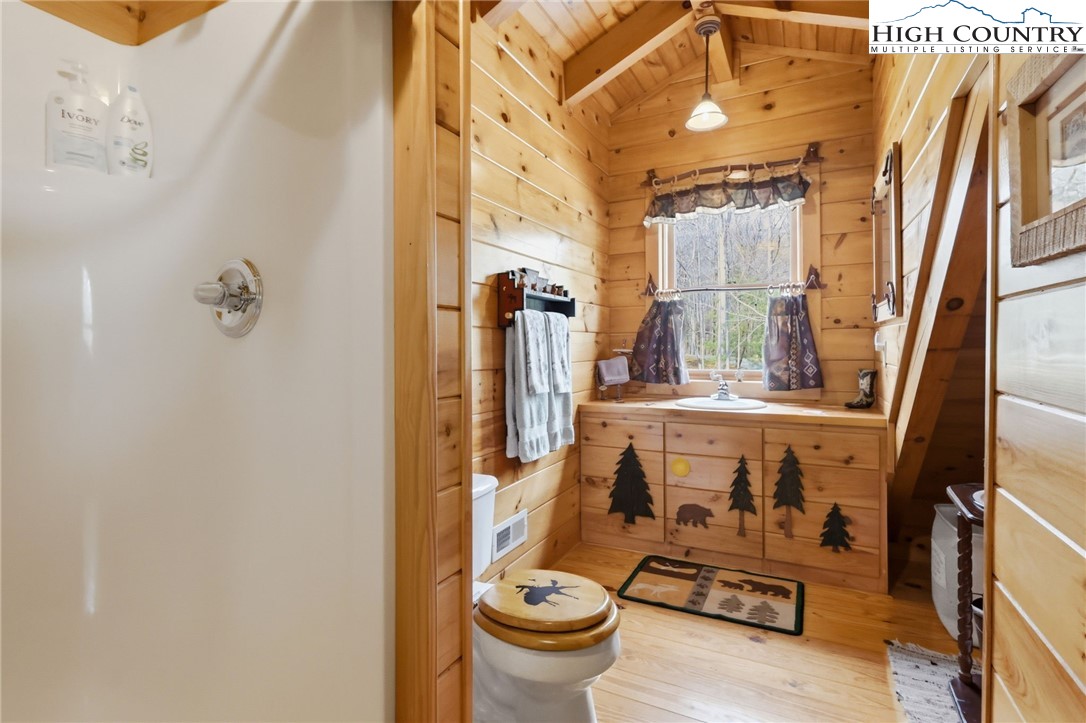 130 Hawkbill Road Property Photo 35