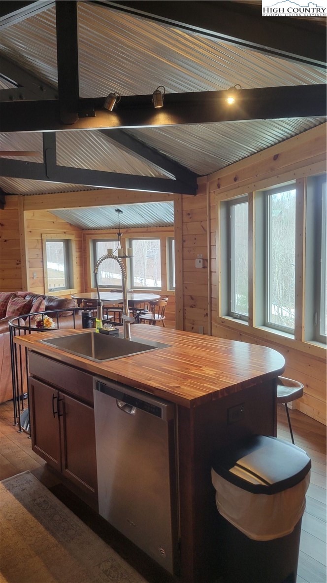 625 Briarcliff Road Property Photo 10