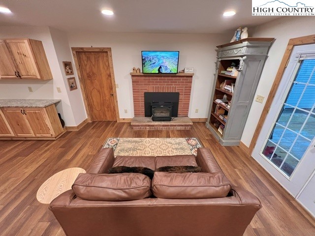 2141 Mt Jefferson Road Property Photo 17