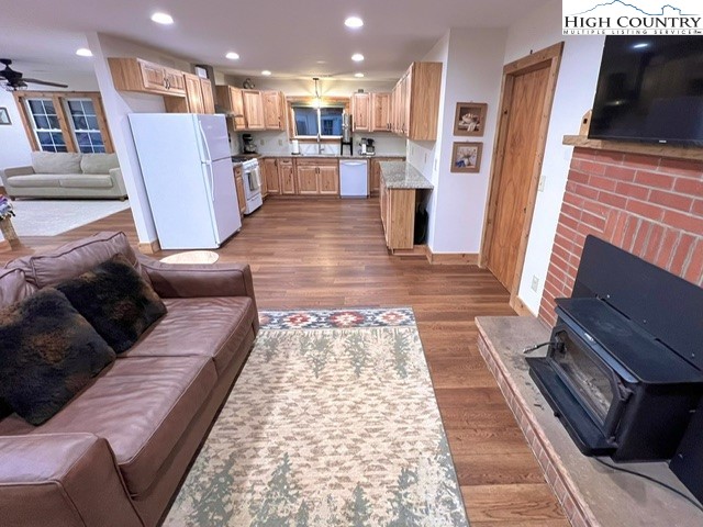 2141 Mt Jefferson Road Property Photo 29