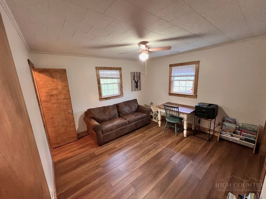 2141 Mt Jefferson Road Property Photo 50