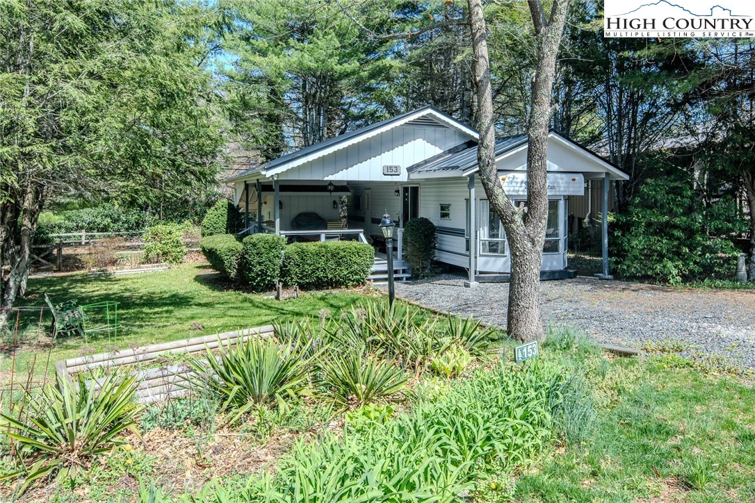 153 Snowshoe Loop Property Photo 1