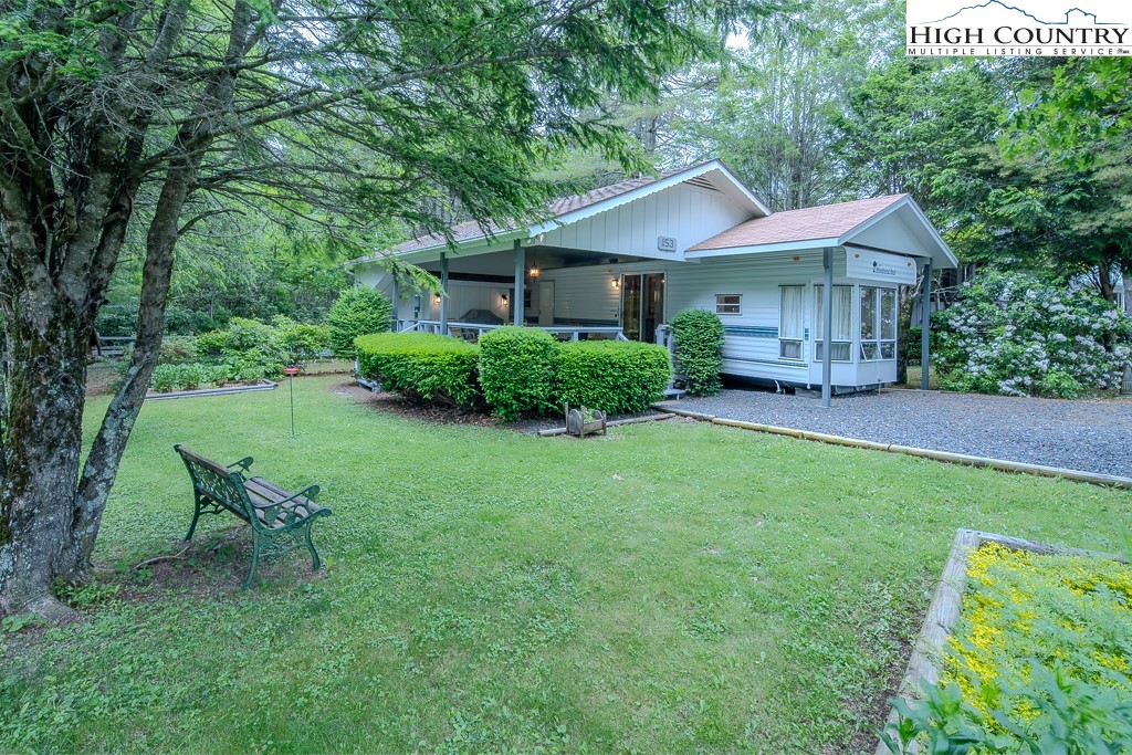 153 Snowshoe Loop Property Photo 3