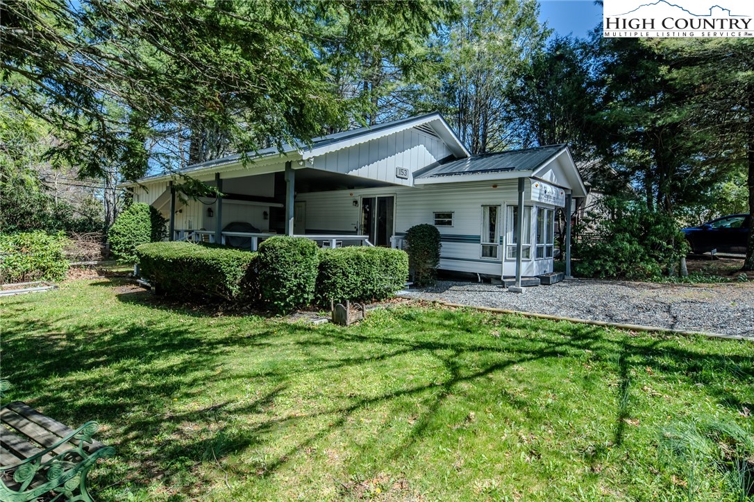 153 Snowshoe Loop Property Photo 4