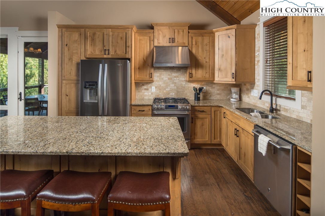 1253 Goldenrod Road Property Photo 7