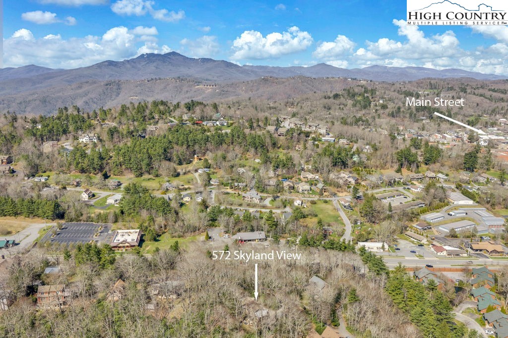 572 Skyland View Drive Property Photo 45