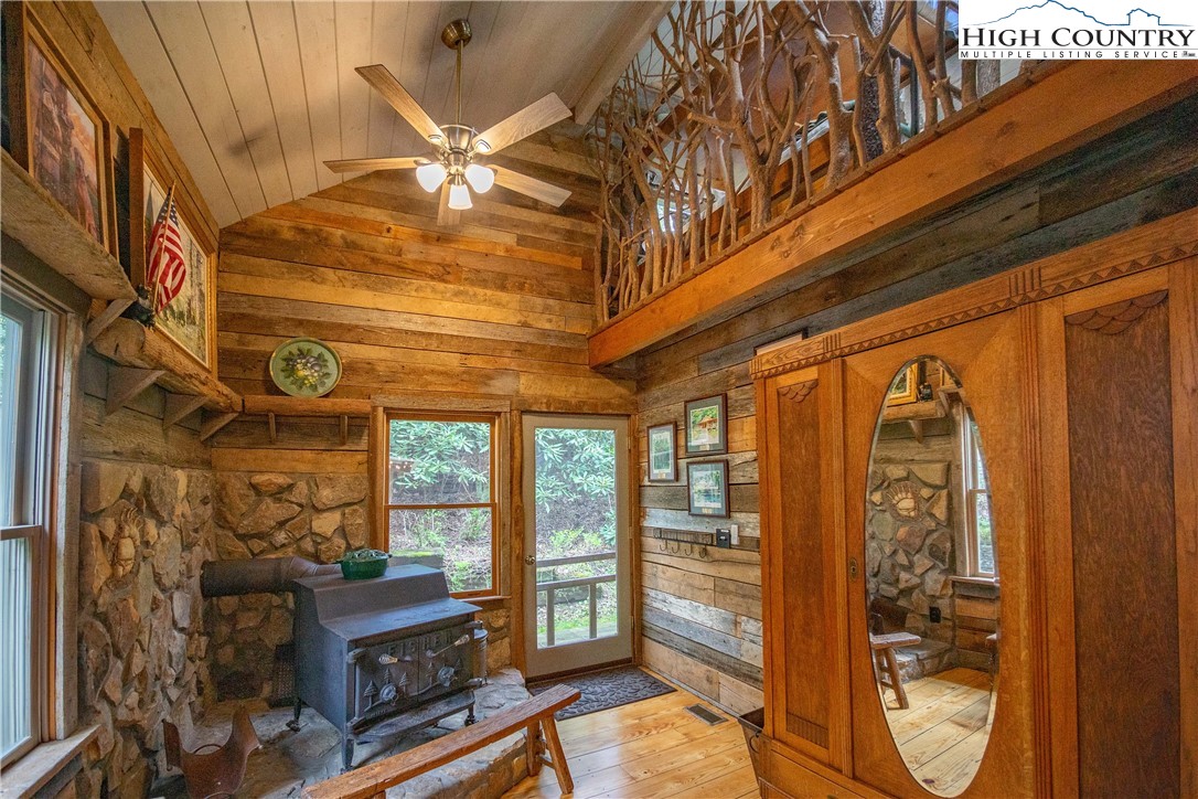 204 Huckleberry Trail Property Photo 15