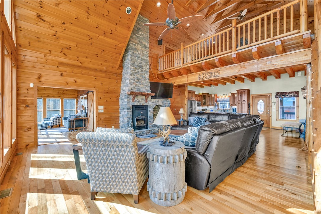 7994 Three Top Road Property Photo 12