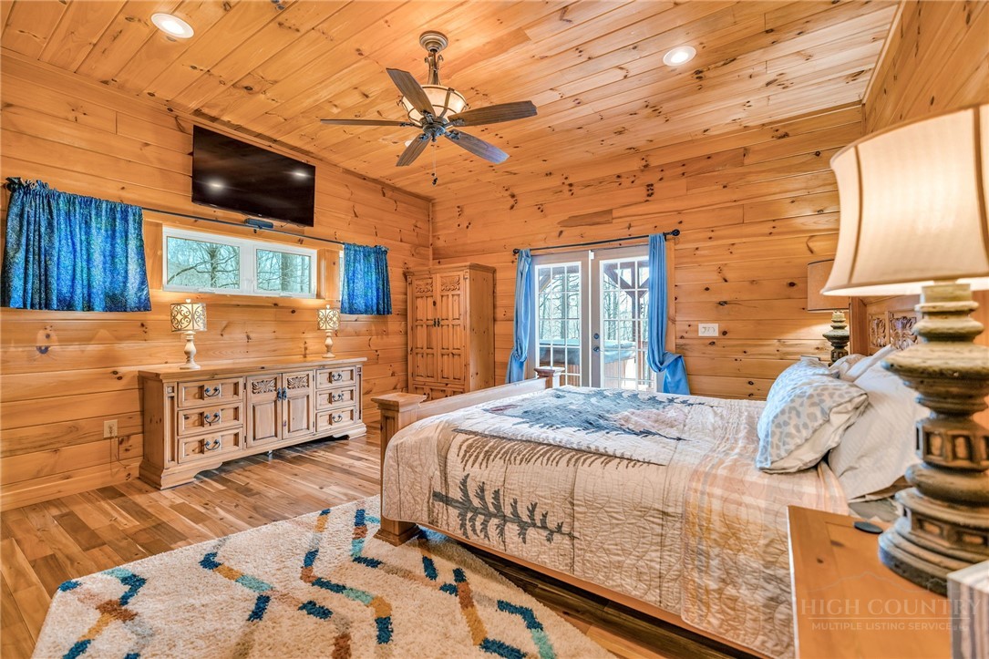 7994 Three Top Road Property Photo 17