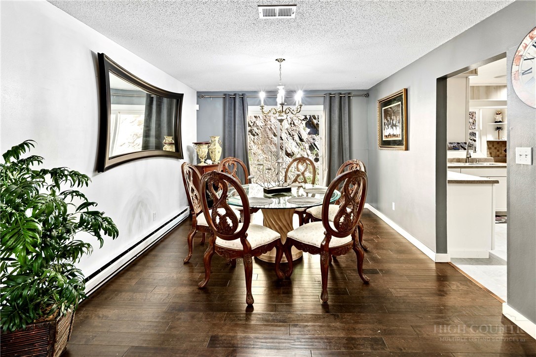 913 Winterberry Trail Property Photo 8