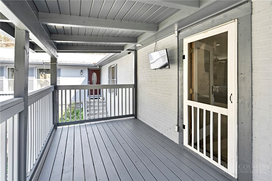 913 Winterberry Trail Property Photo 31