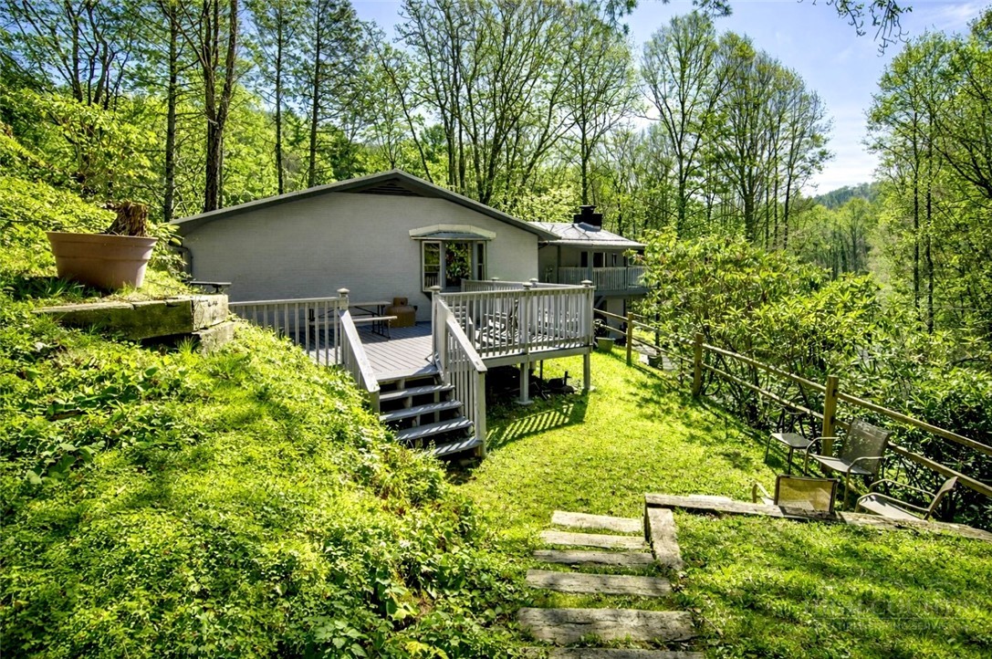 913 Winterberry Trail Property Photo 40