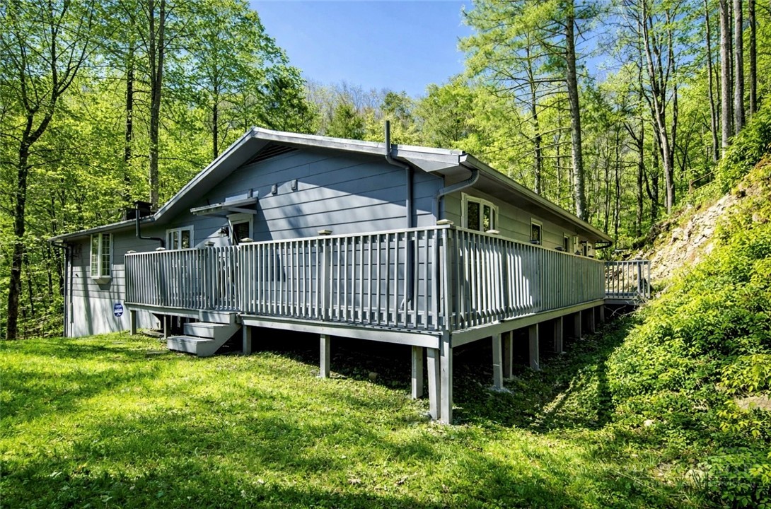913 Winterberry Trail Property Photo 41