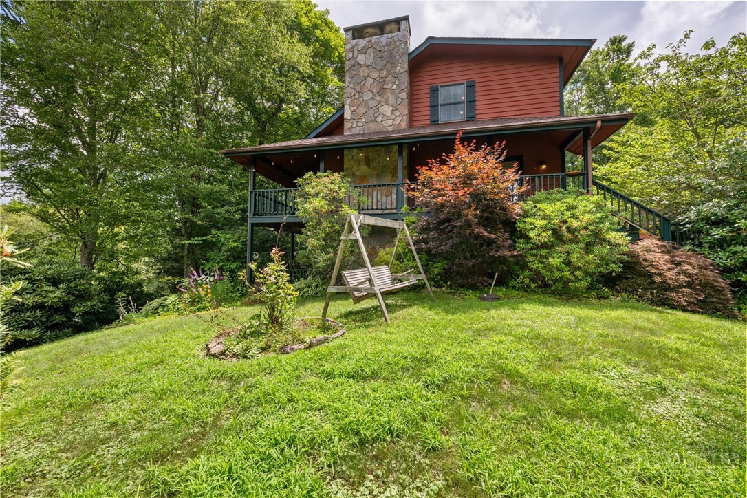 277 Country Lane Property Photo 2