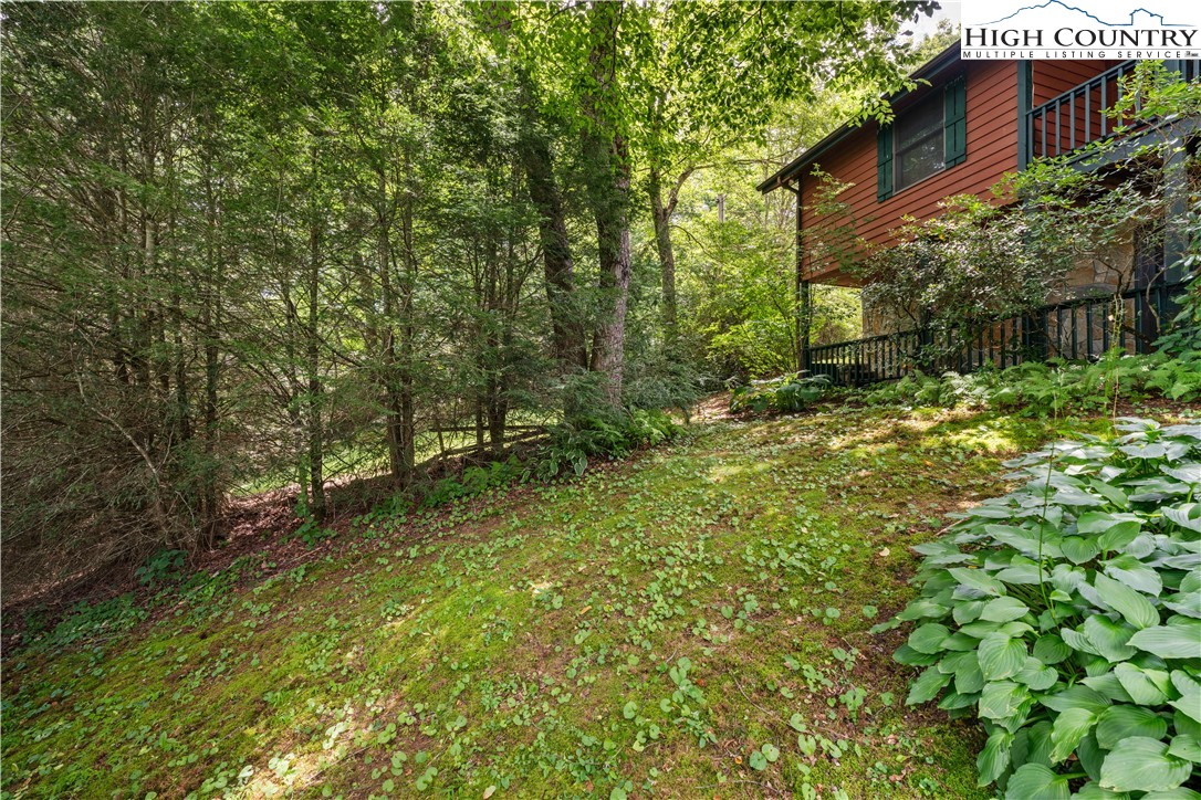 277 Country Lane Property Photo 27