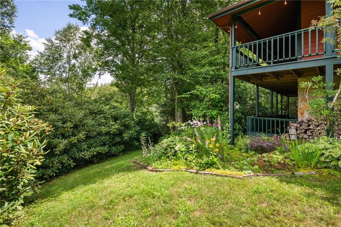 277 Country Lane Property Photo 28