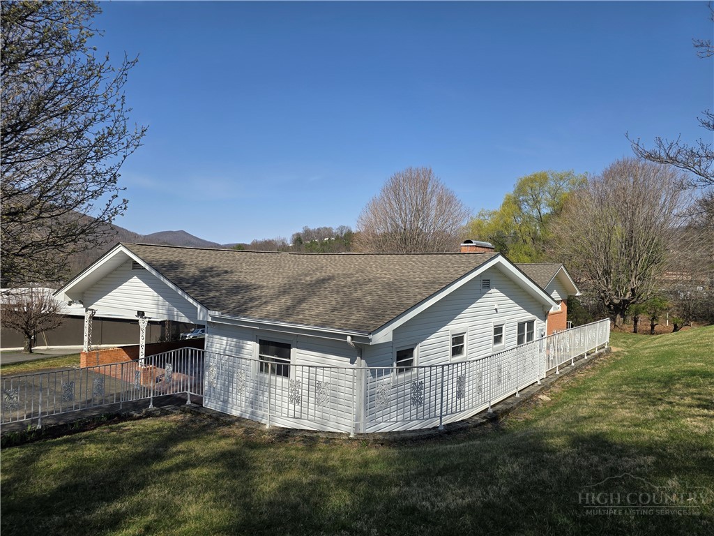 119 Forest Hill Dr Property Photo 4