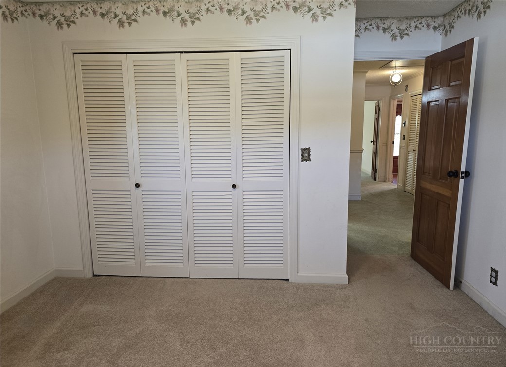 119 Forest Hill Dr Property Photo 35