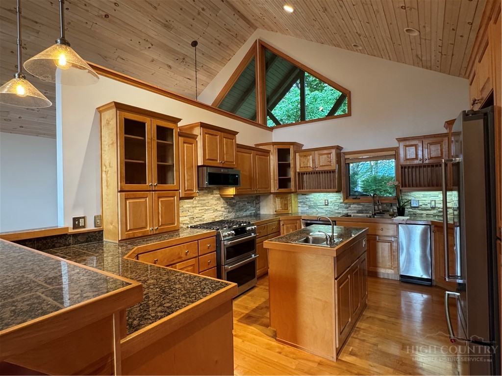 2134 Valle Cay Drive Property Photo 12
