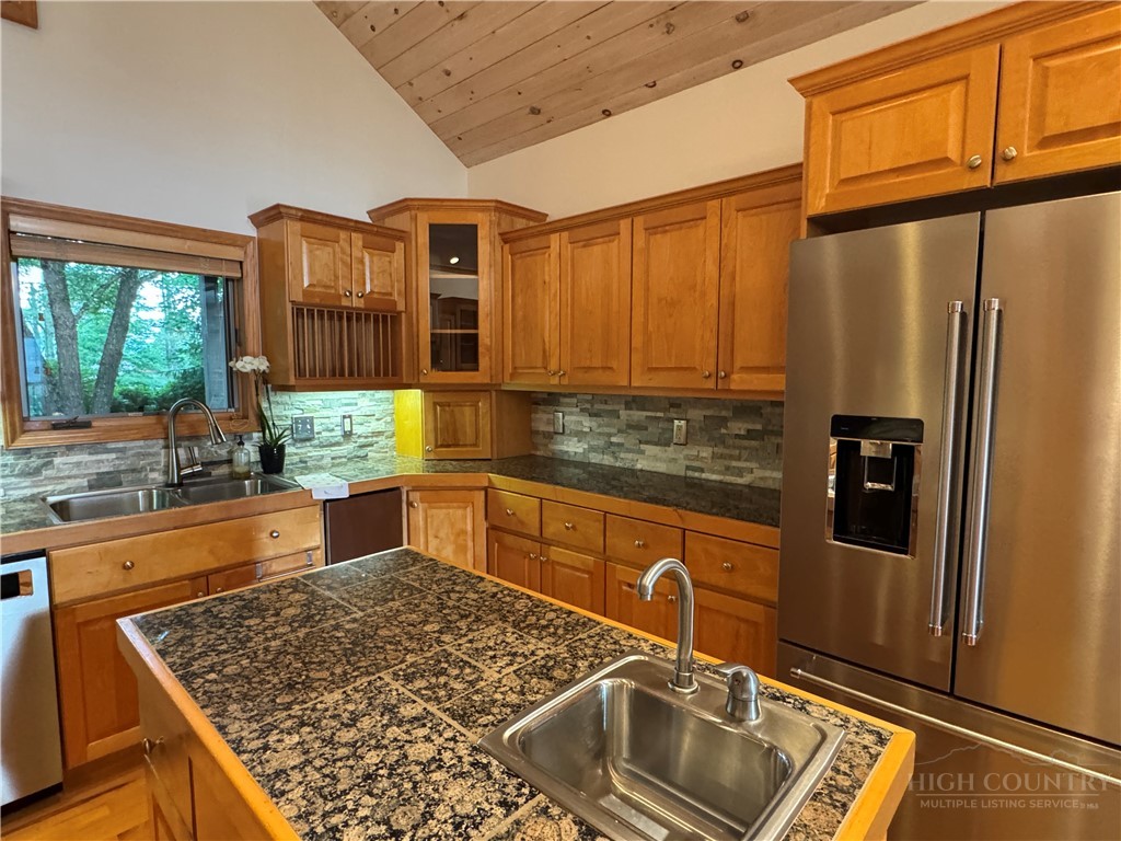 2134 Valle Cay Drive Property Photo 14