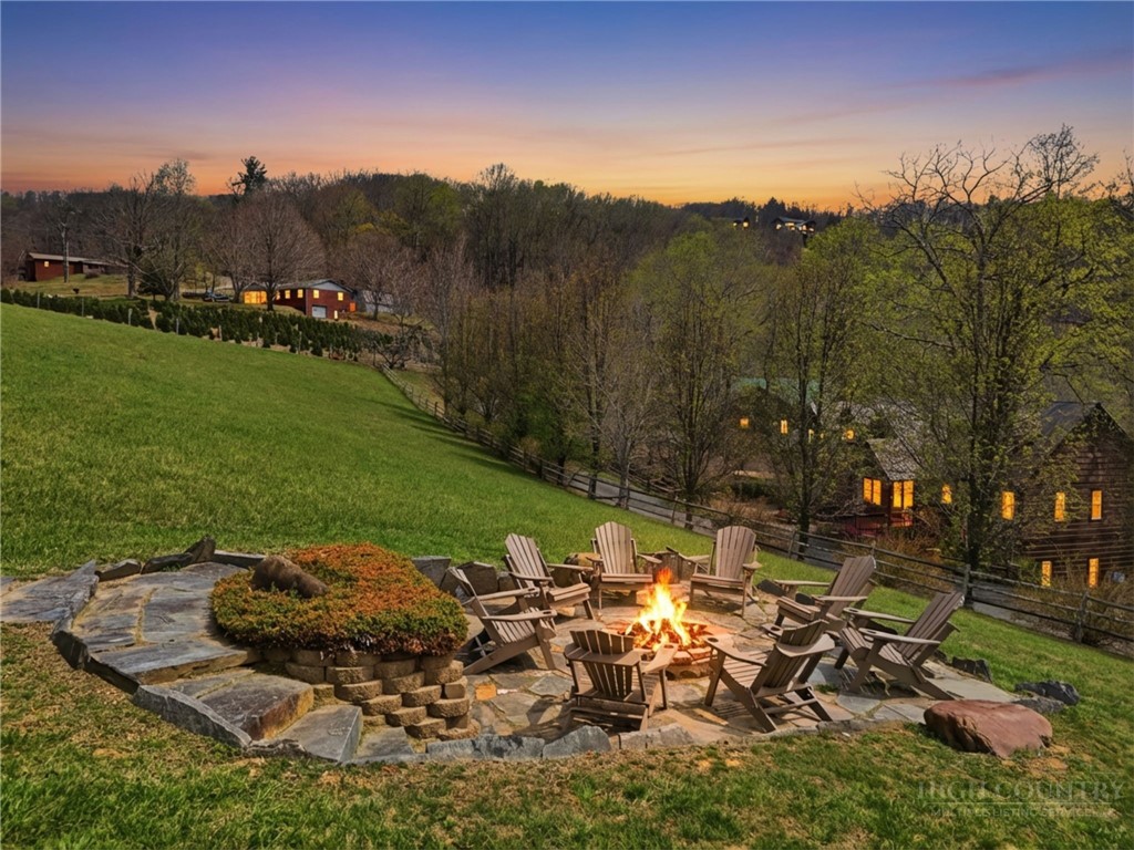 2081 Blackberry Road Property Photo 11