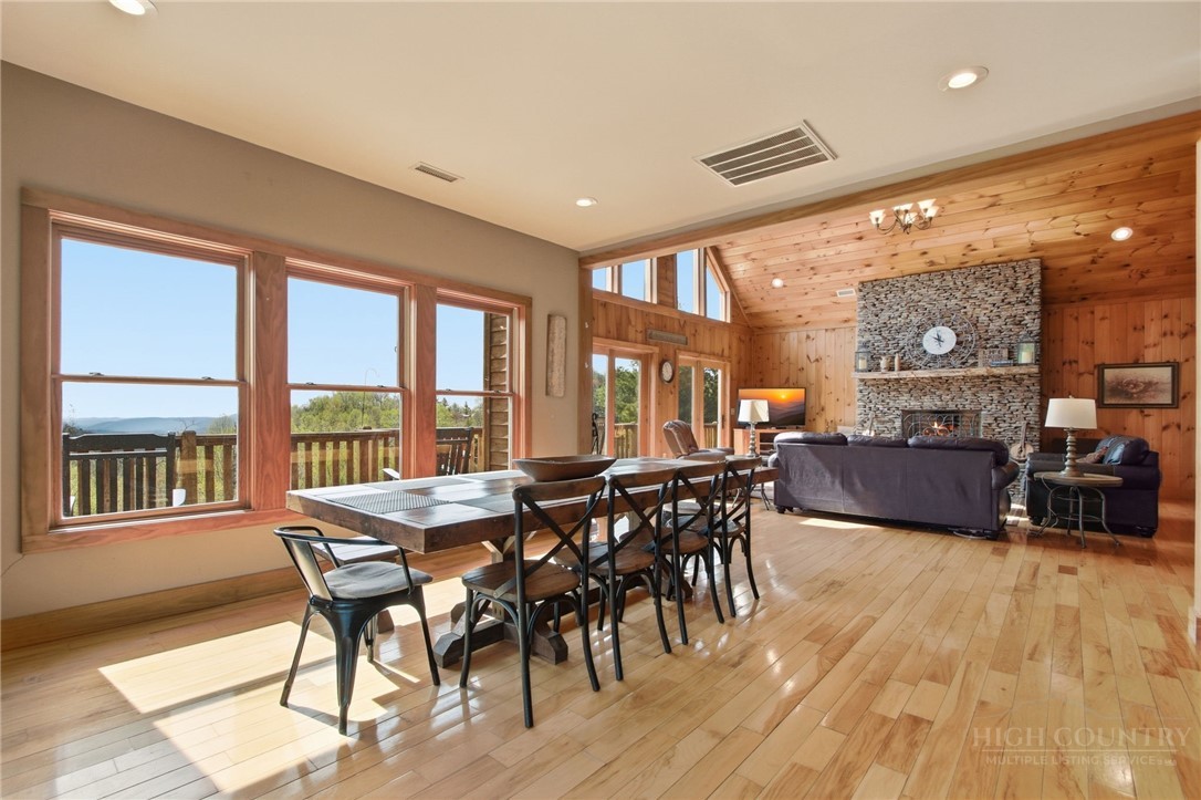 2081 Blackberry Road Property Photo 19