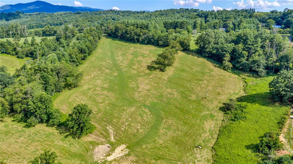 3630 Us Highway 221 N Property Photo 26