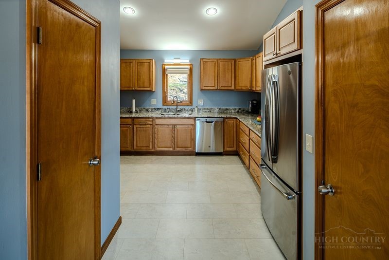 517 Pine Ridge Road Property Photo 9