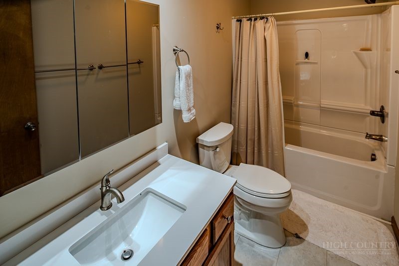 517 Pine Ridge Road Property Photo 18